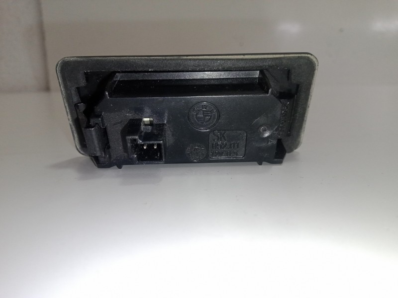 Recambio de piloto matricula para bmw serie 3 lim. (f30) 2.0 16v diesel referencia OEM IAM 63267193293  