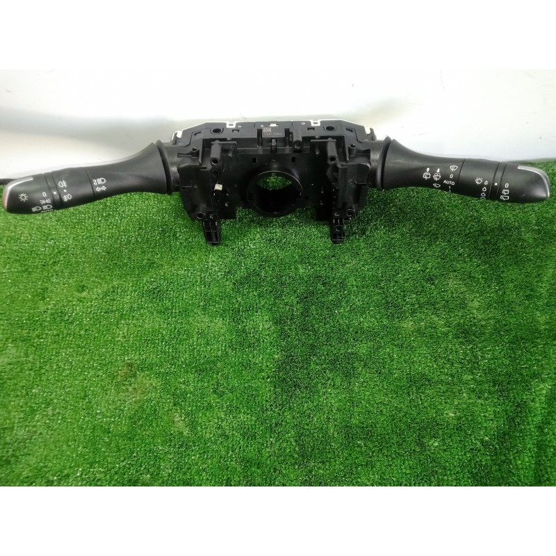 Recambio de mando luces para renault kadjar 1.5 dci diesel fap energy referencia OEM IAM 255678341R  