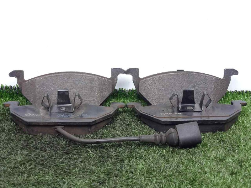 Recambio de pastillas frenos delanteras para volkswagen golf v variant (1k5) 1.9 tdi referencia OEM IAM   