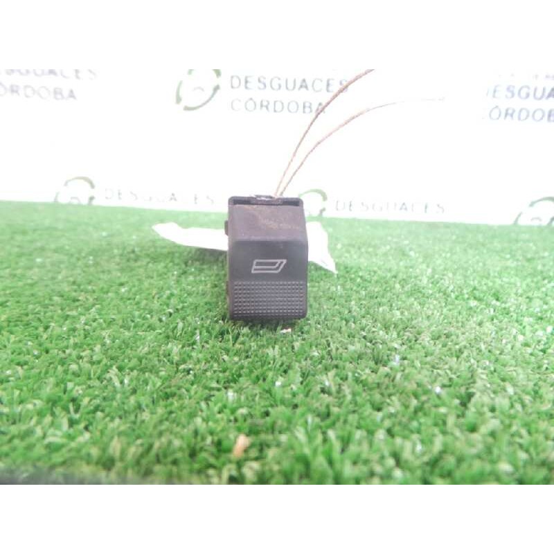Recambio de mando elevalunas delantero izquierdo para audi a8 (d2) 2.5 v6 24v tdi referencia OEM IAM 4D0959855 1.BOTON 5.PIES