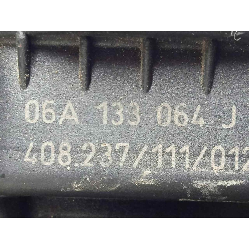 Recambio de caja mariposa para volkswagen golf iv berlina (1j1) 1.6 referencia OEM IAM 06A133064J  