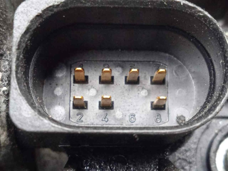 Recambio de caja mariposa para volkswagen golf iv berlina (1j1) 1.6 referencia OEM IAM 06A133064J  