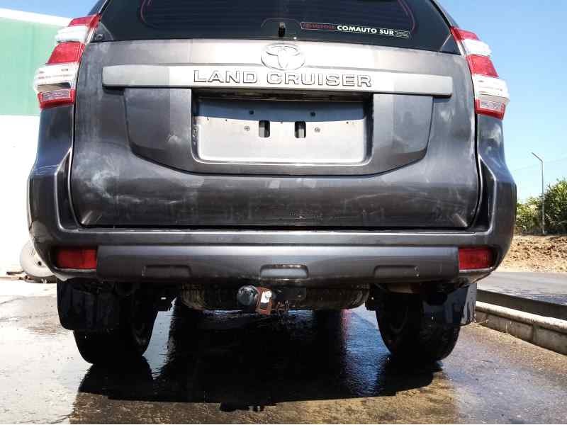 Recambio de paragolpes trasero para toyota land cruiser (j15) 3.0 turbodiesel cat referencia OEM IAM   