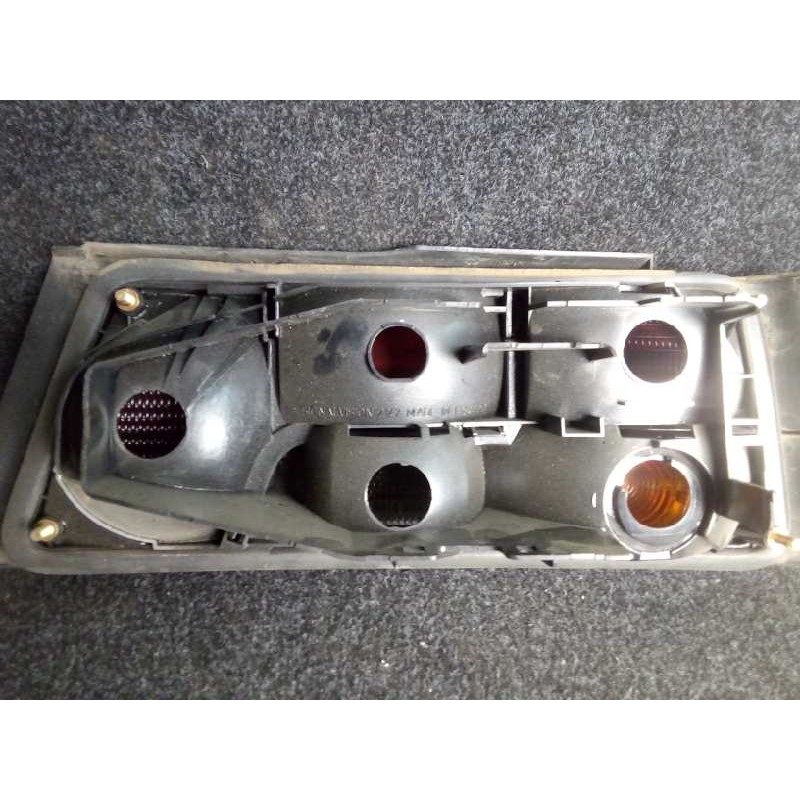 Recambio de piloto trasero izquierdo para peugeot 405 berlina 1.9 referencia OEM IAM  BLANCO/ROJO 1.SERIE