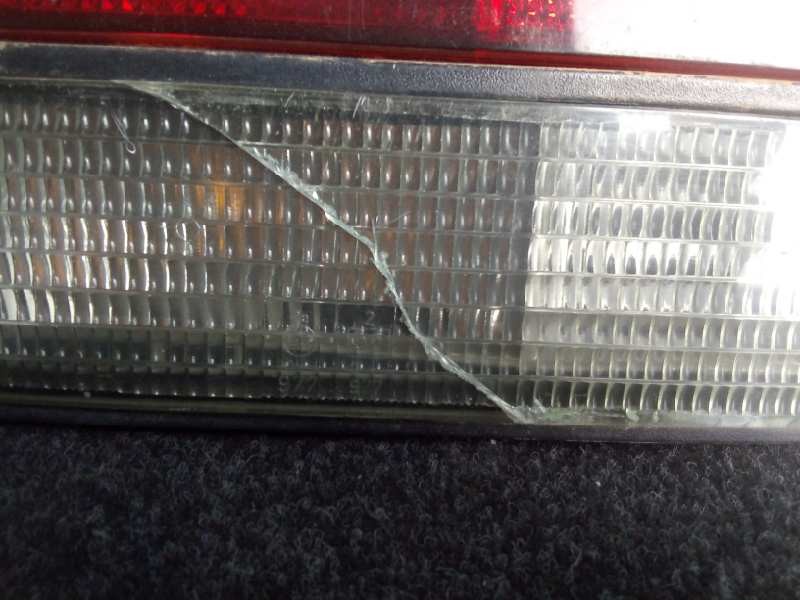 Recambio de piloto trasero izquierdo para peugeot 405 berlina 1.9 referencia OEM IAM  BLANCO/ROJO 1.SERIE