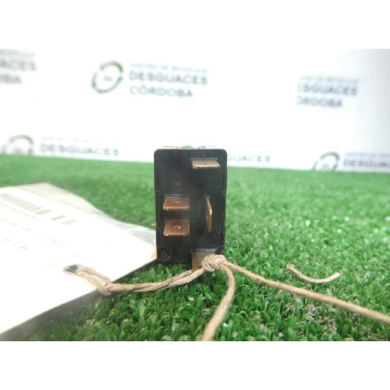 Recambio de mando elevalunas delantero izquierdo para audi a8 (d2) 2.5 v6 24v tdi referencia OEM IAM 4D0959855 1.BOTON 5.PIES