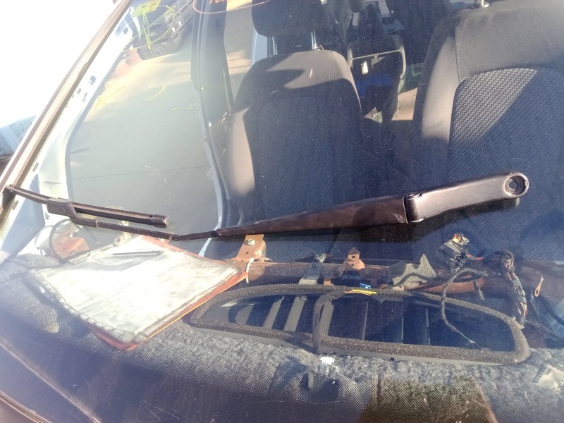 Recambio de brazo limpia delantero derecho para seat ibiza (6j5) 1.4 16v referencia OEM IAM   