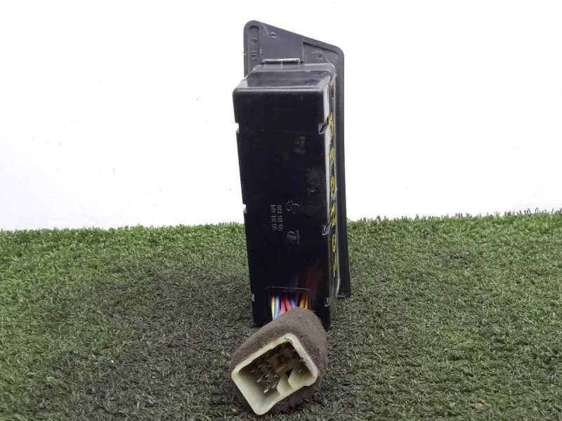 Recambio de mando elevalunas delantero izquierdo para daewoo aranos 1.8 referencia OEM IAM 96114374  4.BOTONES