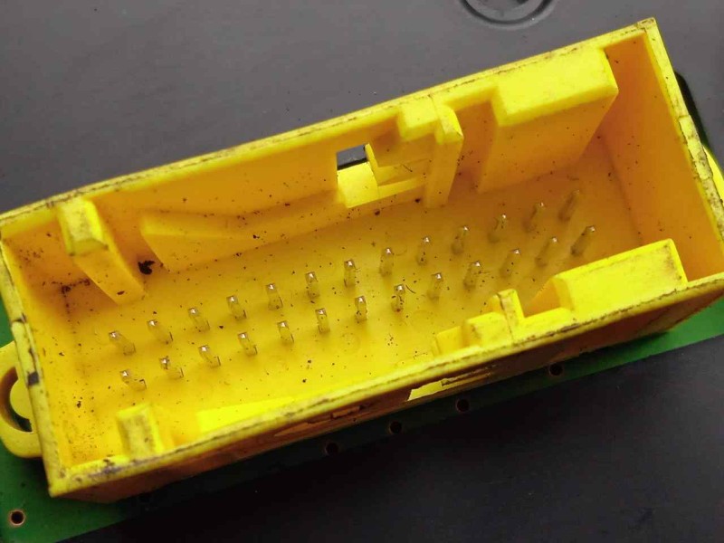 Recambio de cuadro instrumentos para peugeot 308 1.6 16v hdi referencia OEM IAM 9666642180  