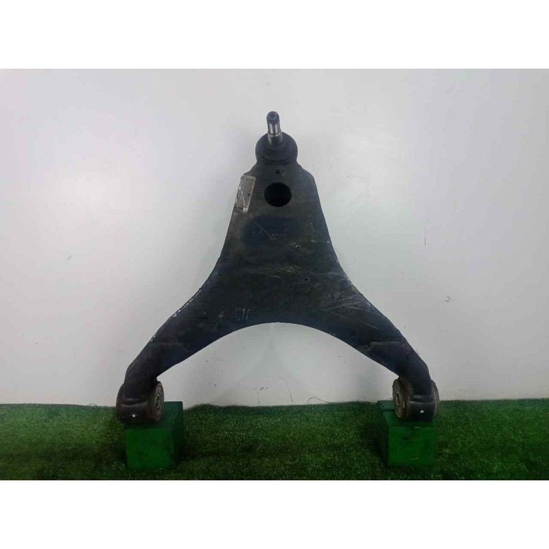 Recambio de brazo suspension inferior delantero izquierdo para iveco daily furgón 2.3 diesel referencia OEM IAM 5801564315  