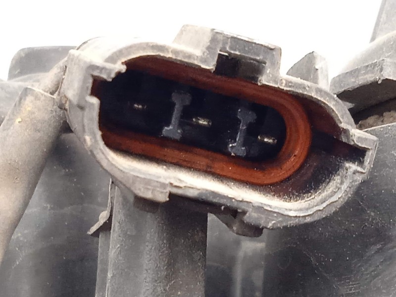 Recambio de faro izquierdo para kia carens 2.0 crdi referencia OEM IAM SINREFERENCIA 02-06 