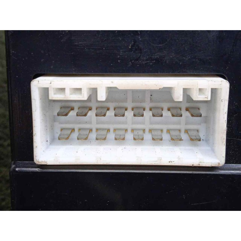 Recambio de mando elevalunas delantero derecho para hyundai grandeur / azera 2.2 crdi referencia OEM IAM 935753L000X6-935753L300