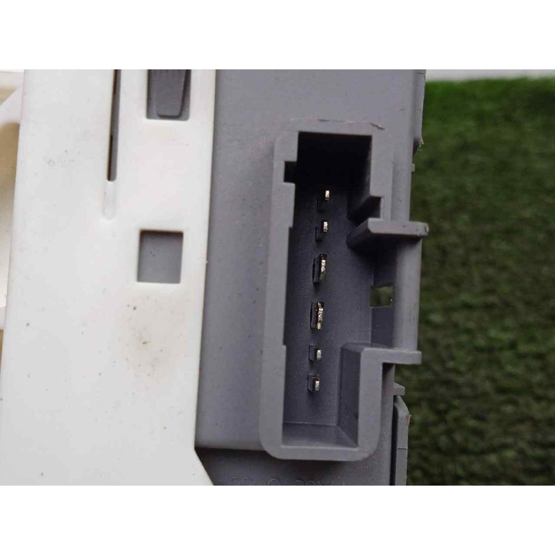 Recambio de motor elevalunas trasero izquierdo para peugeot 407 1.6 hdi referencia OEM IAM 999065103  