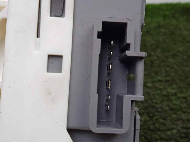 Recambio de motor elevalunas trasero izquierdo para peugeot 407 1.6 hdi referencia OEM IAM 999065103  