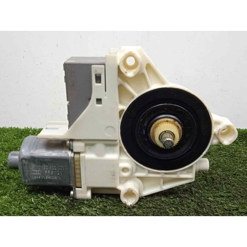 Recambio de motor elevalunas trasero izquierdo para peugeot 407 1.6 hdi referencia OEM IAM 999065103  