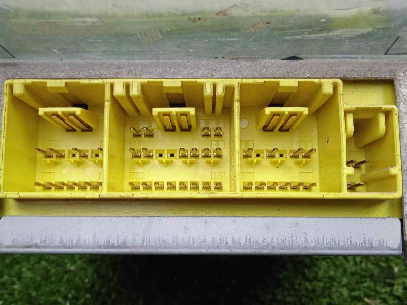 Recambio de centralita airbag para nissan x-trail (t30) 2.2 16v turbodiesel cat referencia OEM IAM 988209H600  