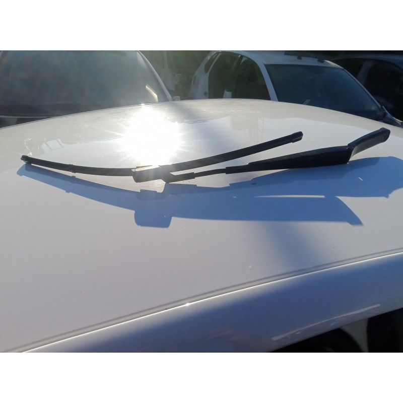 Recambio de brazo limpia delantero izquierdo para seat ibiza (6j5) 1.4 16v referencia OEM IAM   