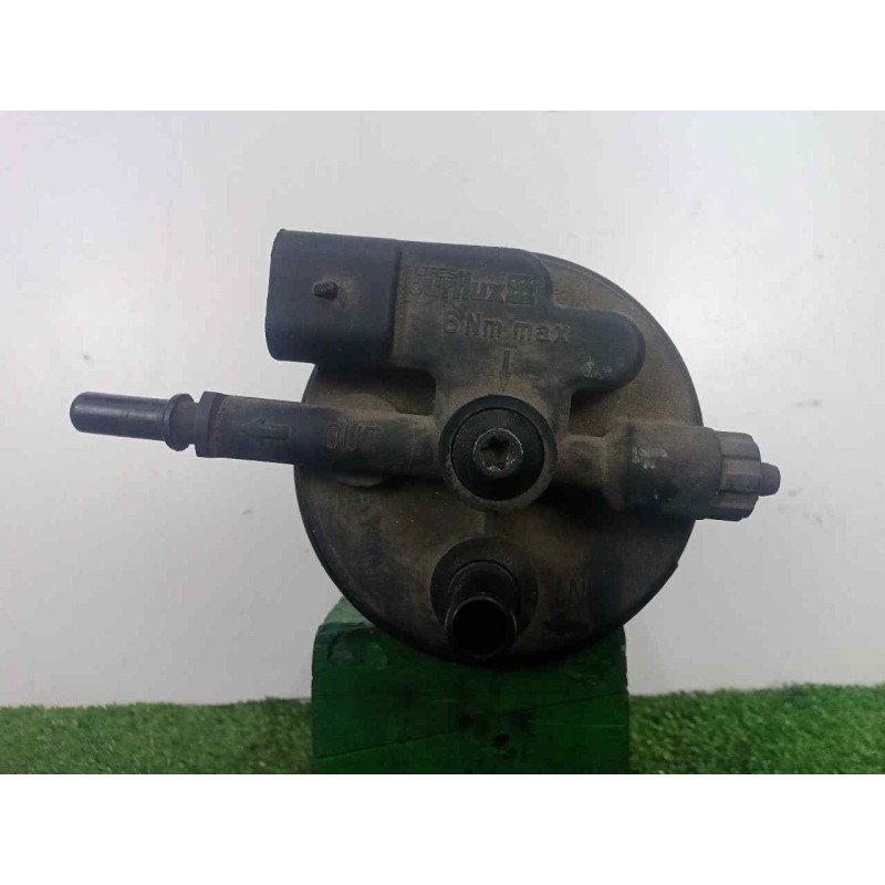 Recambio de soporte filtro gasoil para iveco daily furgón 2.3 diesel referencia OEM IAM 8200780965-6610972880  