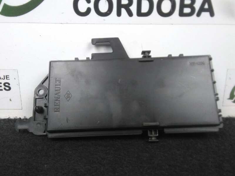 Recambio de modulo electronico para renault espace iv (jk0) 2.2 dci turbodiesel referencia OEM IAM 8200427761-28032556A  