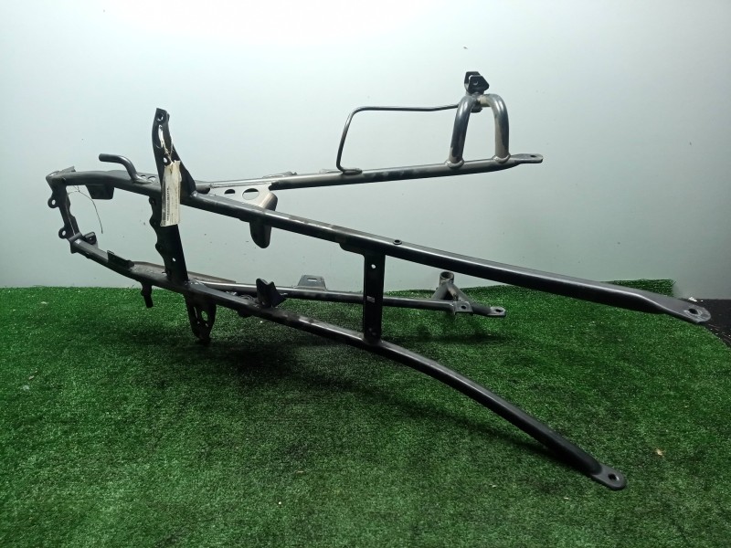 Recambio de tubo para bmw f 650 referencia OEM IAM 46518521844 R13 - 00-06 SUBCHASIS TRASERO