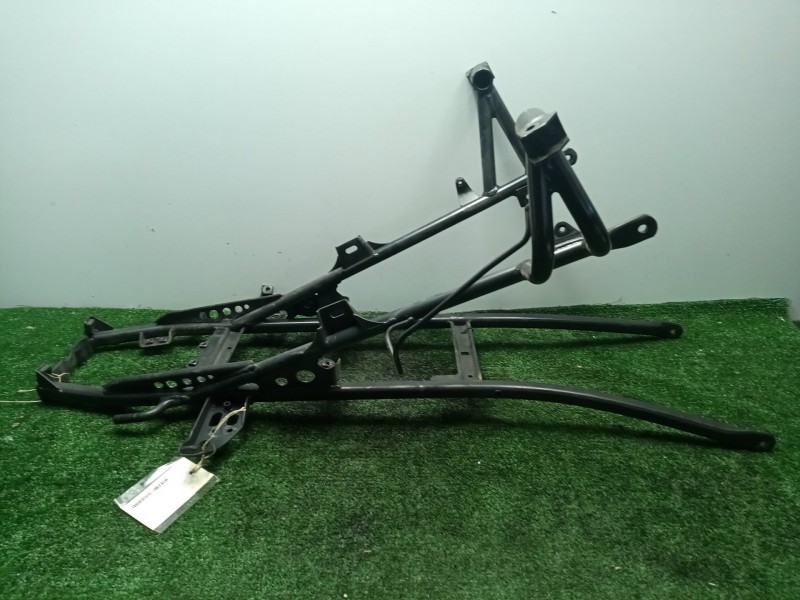 Recambio de tubo para bmw f 650 referencia OEM IAM 46518521844 R13 - 00-06 SUBCHASIS TRASERO