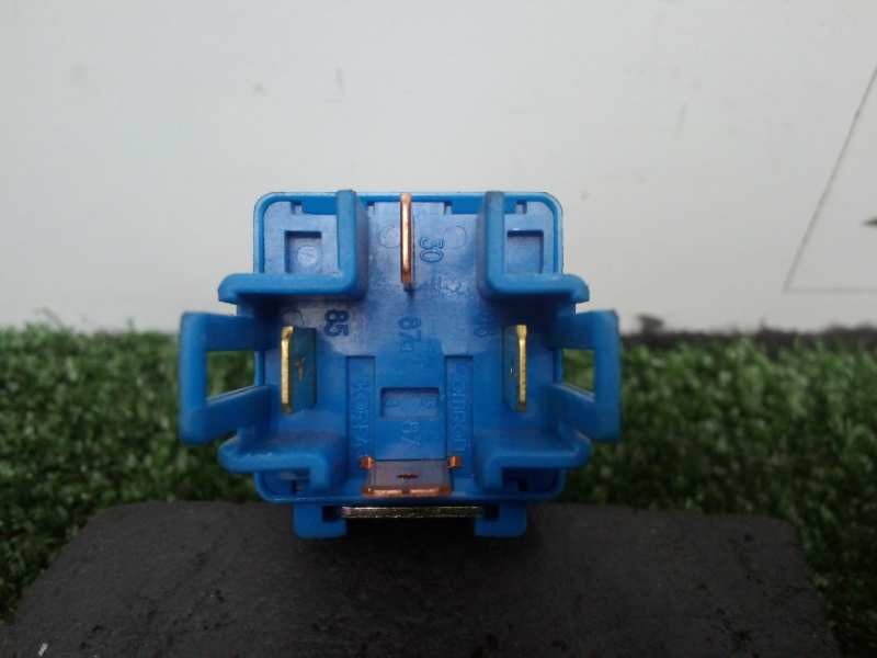 Recambio de rele para kia carnival 2.9 crdi cat referencia OEM IAM 9522422100 4.PINES 