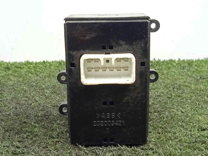 Recambio de mando elevalunas trasero derecho para hyundai grandeur / azera 2.2 crdi referencia OEM IAM 202003417-935803L0003G  