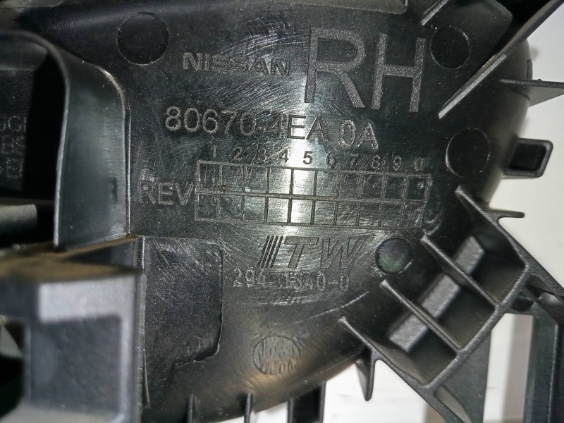 Recambio de maneta interior trasera derecha para nissan qashqai (j11) 1.5 turbodiesel cat referencia OEM IAM 806704EA0A  