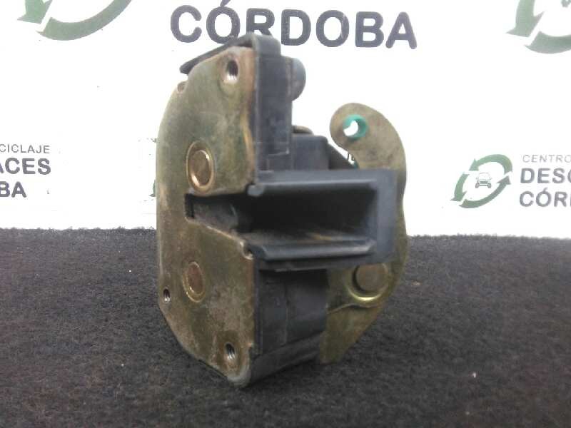 Recambio de cerradura puerta trasera derecha para chrysler voyager (gs) referencia OEM IAM   