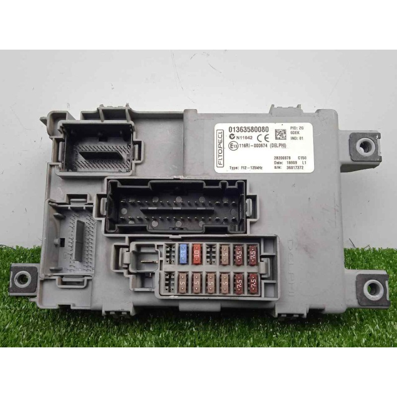 Recambio de caja reles / fusibles para citroën nemo 1.4 hdi referencia OEM IAM 01363580080  