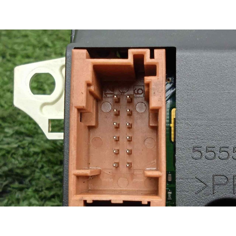 Recambio de pantalla multifuncion para peugeot 308 1.6 16v hdi referencia OEM IAM 9666632080  