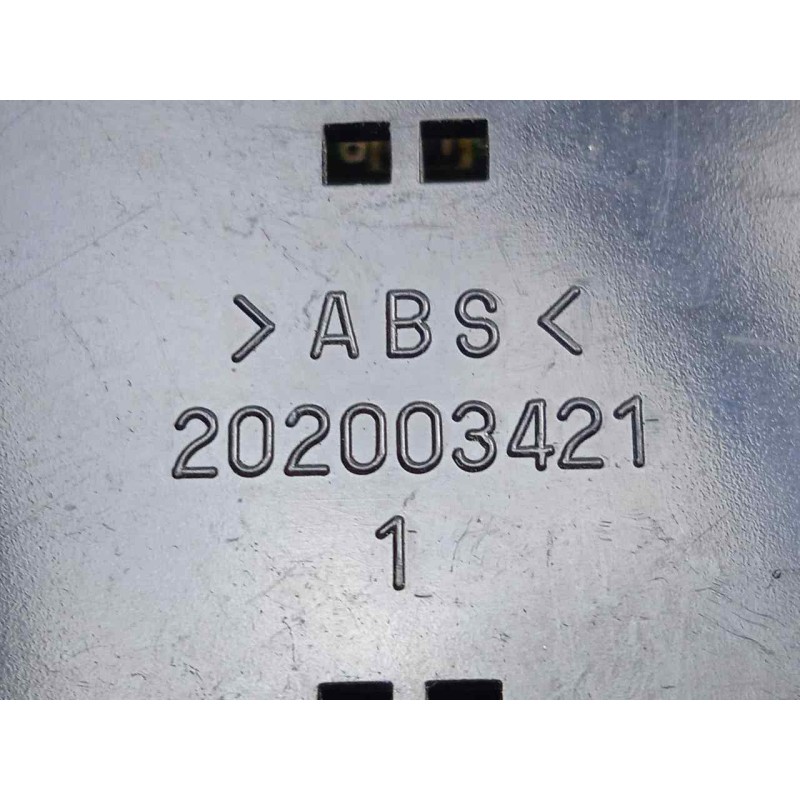Recambio de mando elevalunas trasero derecho para hyundai grandeur / azera 2.2 crdi referencia OEM IAM 202003417-935803L0003G  