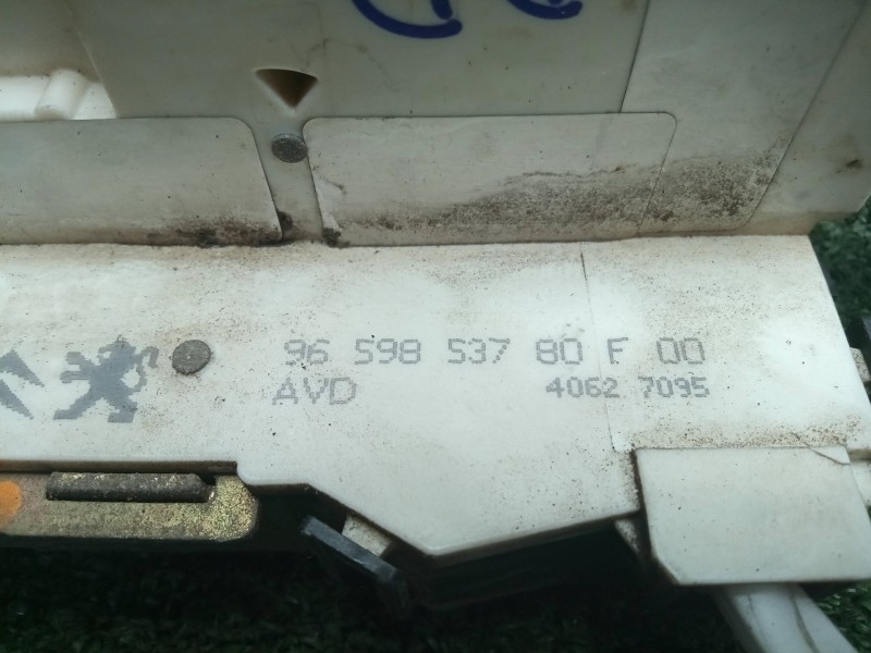 Recambio de cerradura puerta delantera derecha para peugeot 407 1.6 hdi referencia OEM IAM 9659853780F 6.PINES 