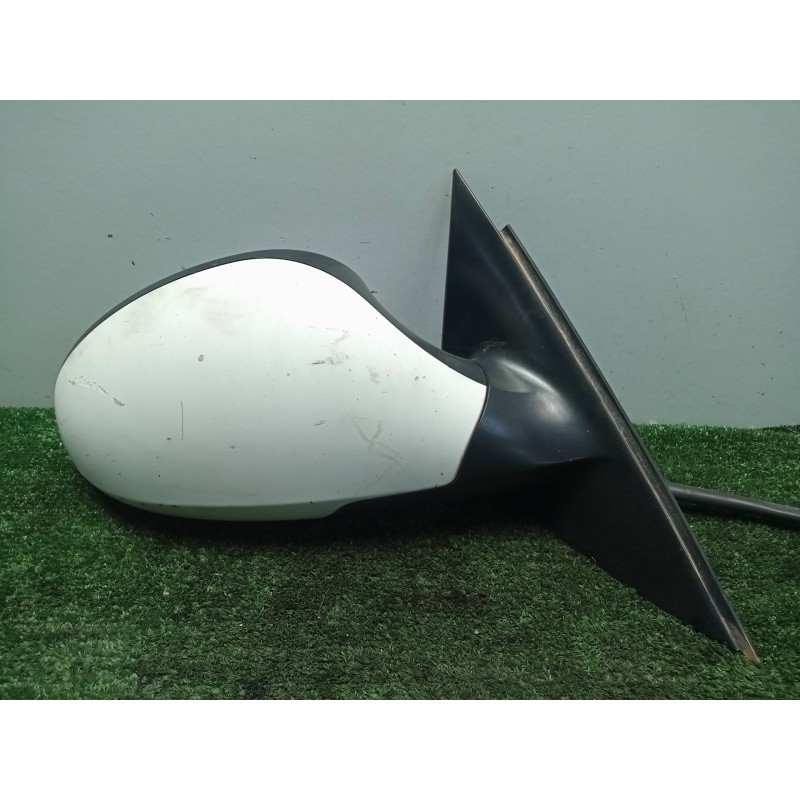 Recambio de retrovisor derecho para seat ibiza (6l1) 1.9 sdi referencia OEM IAM SINREFERENCIA MANUAL BLANCO