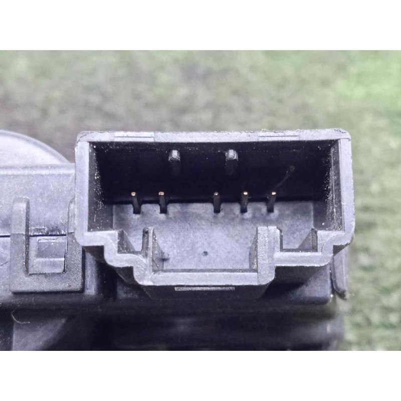 Recambio de motor trampilla calefaccion para iveco daily furgón 2.3 diesel cat referencia OEM IAM MR113800  