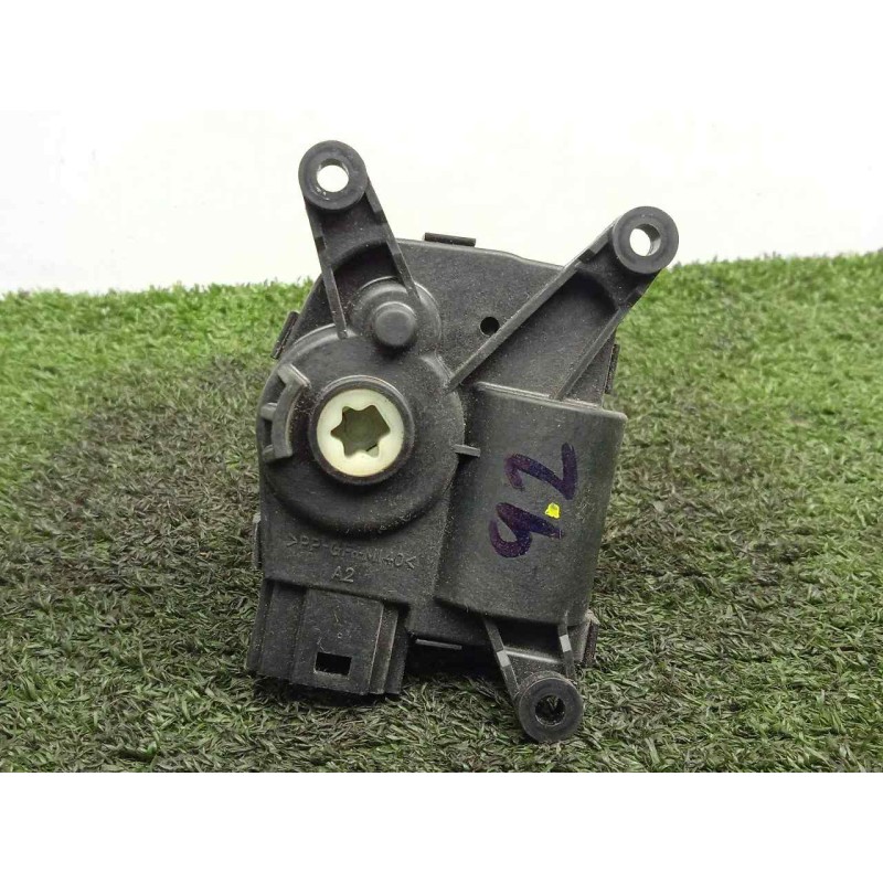 Recambio de motor trampilla calefaccion para iveco daily furgón 2.3 diesel cat referencia OEM IAM MR113800  