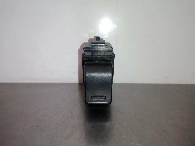 Recambio de mando elevalunas trasero derecho para toyota land cruiser (j10) 4.2 24v turbodiesel cat referencia OEM IAM NOTIENERE