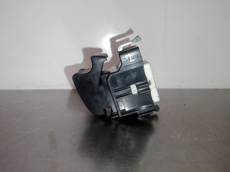Recambio de mando elevalunas trasero derecho para toyota land cruiser (j10) 4.2 24v turbodiesel cat referencia OEM IAM NOTIENERE