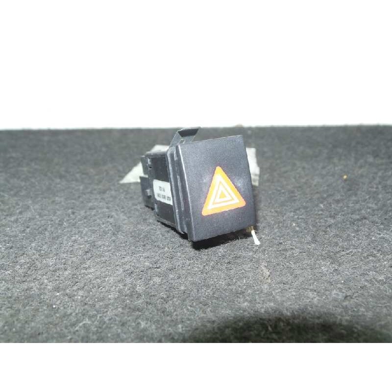 Recambio de warning para volkswagen polo (9n1) 1.4 tdi referencia OEM IAM 6Q0953235 4 PINES TRW