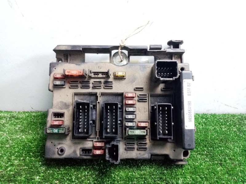 Recambio de centralita check control para peugeot 206 berlina 1.4 hdi referencia OEM IAM 9650664180-9650664180-31540913 BSMB2 