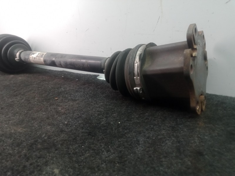 Recambio de transmision delantera izquierda para audi a4 berlina (8e) 1.8 20v turbo referencia OEM IAM 8E0407271AT  