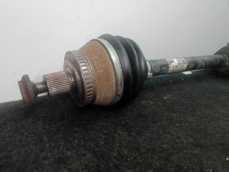 Recambio de transmision delantera izquierda para audi a4 berlina (8e) 1.8 20v turbo referencia OEM IAM 8E0407271AT  