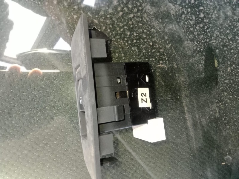 Recambio de mando elevalunas trasero izquierdo para chevrolet epica 2.0 diesel cat referencia OEM IAM  6.PINES 