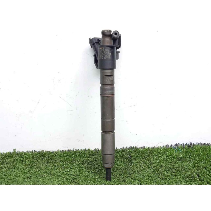 Recambio de inyector para volvo xc60 2.0 diesel cat referencia OEM IAM 31303238-11090304671-0445116046  