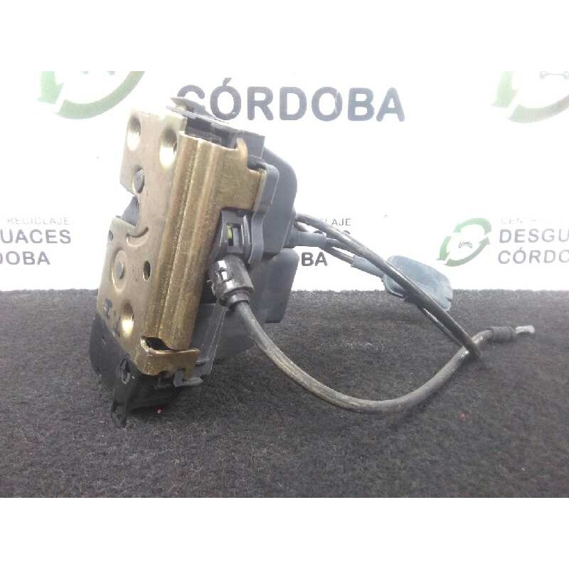 Recambio de cerradura puerta trasera izquierda para renault megane ii classic berlina 1.9 turbodiesel referencia OEM IAM   