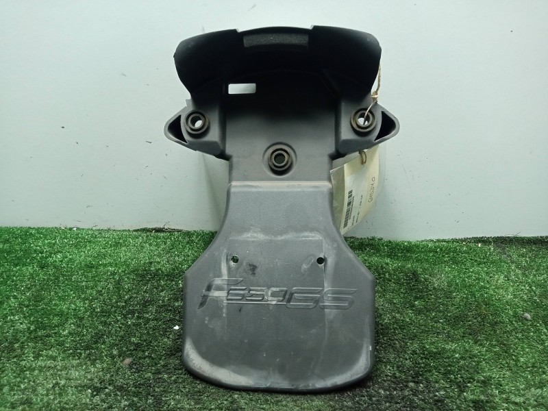 Recambio de moldura para bmw f 650 referencia OEM IAM 46622346390 R13 - 00-06 PORTAMATRICULAS