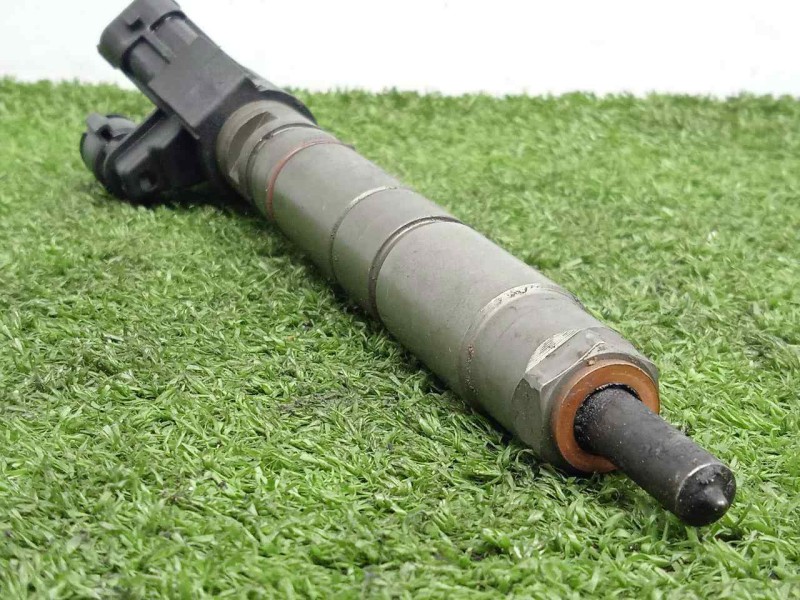 Recambio de inyector para volvo xc60 2.0 diesel cat referencia OEM IAM 31303238-11090304671-0445116046  