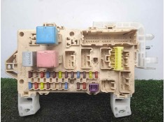 Recambio de caja reles / fusibles para toyota corolla verso (r1) 2.2 turbodiesel cat referencia OEM IAM 892210F010  