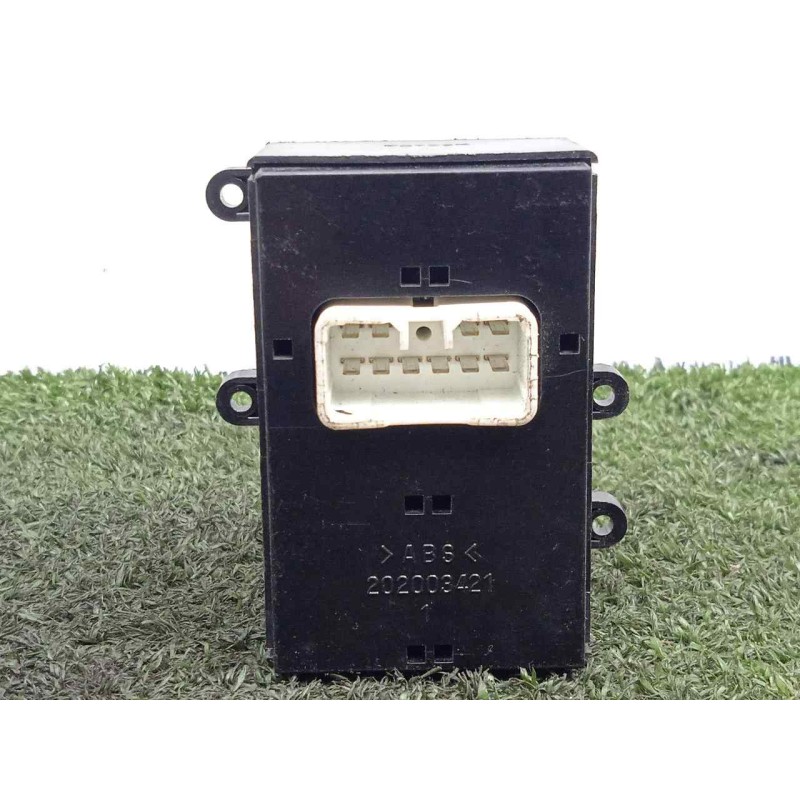 Recambio de mando elevalunas trasero izquierdo para hyundai grandeur / azera 2.2 crdi referencia OEM IAM 202003416-926503L000  