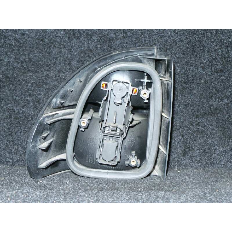 Recambio de piloto trasero derecho para renault laguna (b56) 1.8 referencia OEM IAM  1.SERIE EXTERIOR